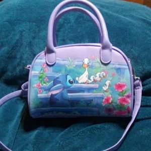 Disney Loungefly Stitch with ducklings 👜